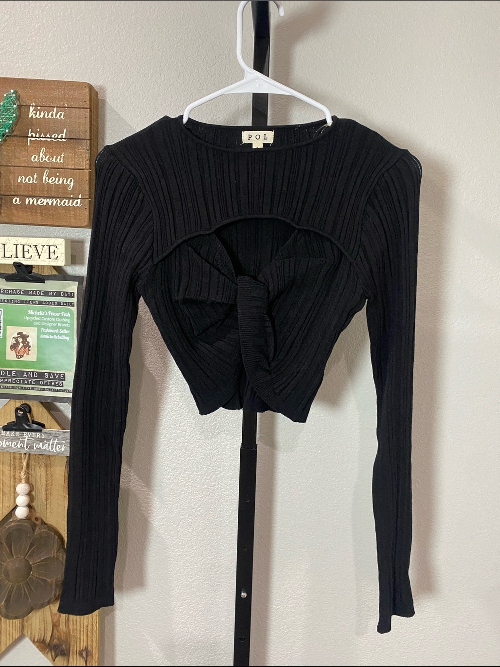POL Black Ribbed Twist-Front Long Sleeve Crop Top